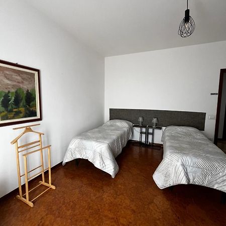 R&B Emilia Bed & Breakfast Cadeo ภายนอก รูปภาพ